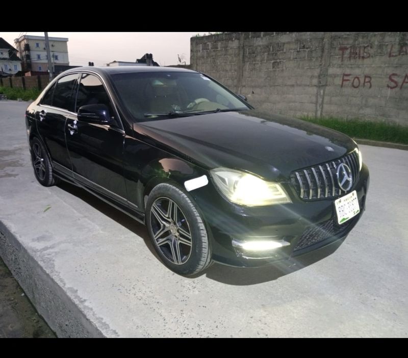 Thumbnail 8 of 2008 MERCEDES-BENZ C-Class